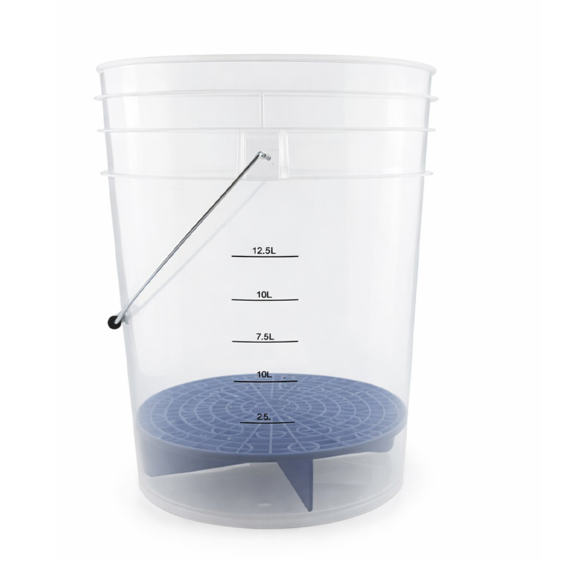 Detail Bucket – transparentní detailingový kbelík 20L s ochrannou vložkou