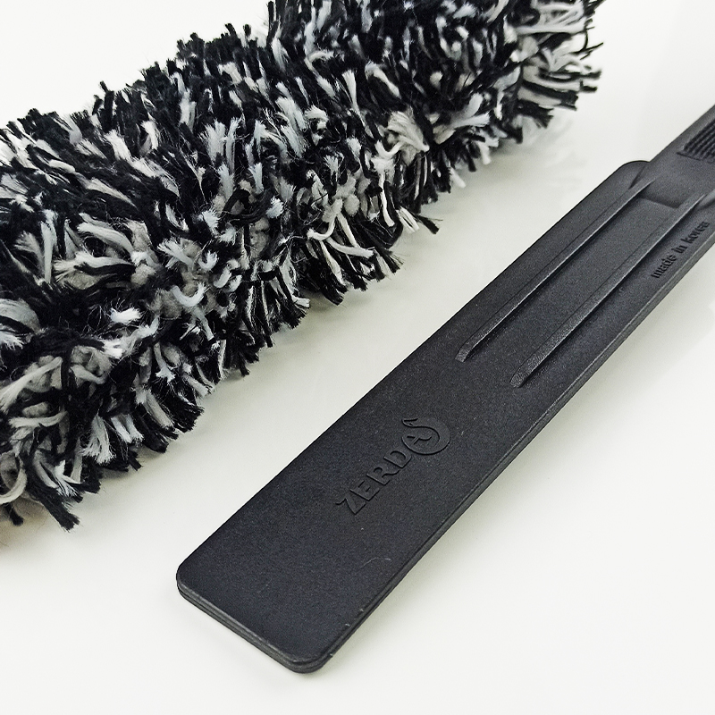 Zerda Catch All Wheel Brush - mikrovláknový kartáč se snímatelným návlekem