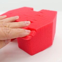 Optimum Big Red Sponge 2.0 - specifická mycí houba s řezanou konstrukcí