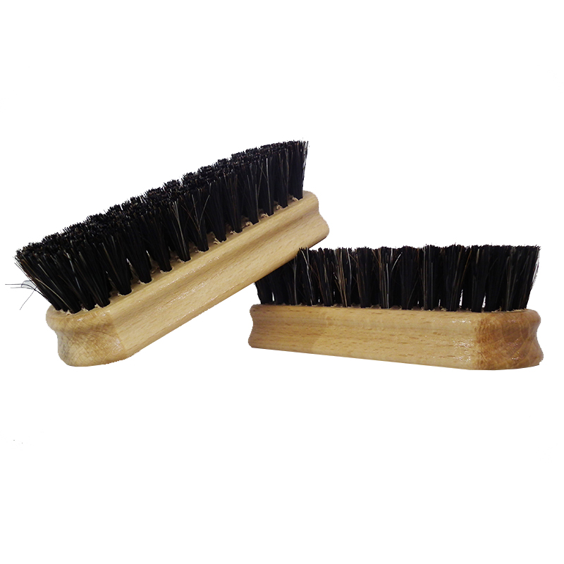 Leather brush MEDIUM - středně hrubý kartáček na čištění kůže Leather brush MEDIUM - středně hrubý kartáček na čištění kůže